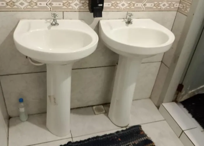 Albergue Bahia Poa Próx Shopping Total, Rodoviária E Hospital Presidente Vargas *